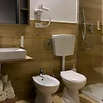 فندق Eraora Village ياتّيباليا