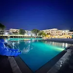 فندق Eraora Village ياتّيباليا