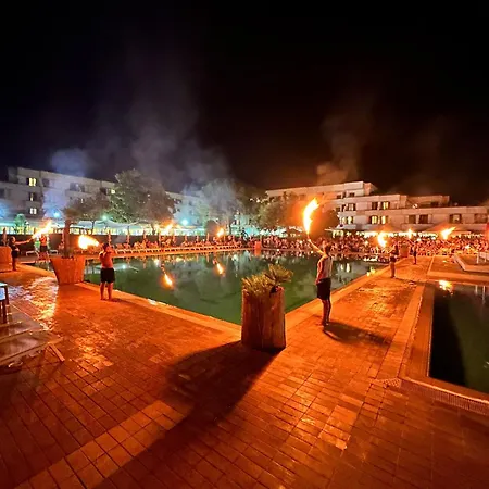 Hotel Eraora Village