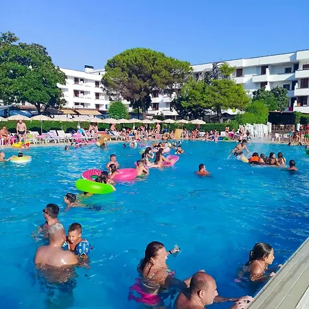 Eraora Village Hotel
