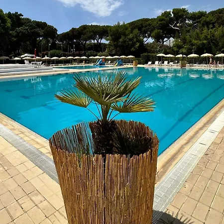 Eraora Village Hotel
