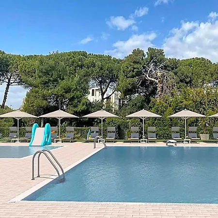 Eraora Village 4*